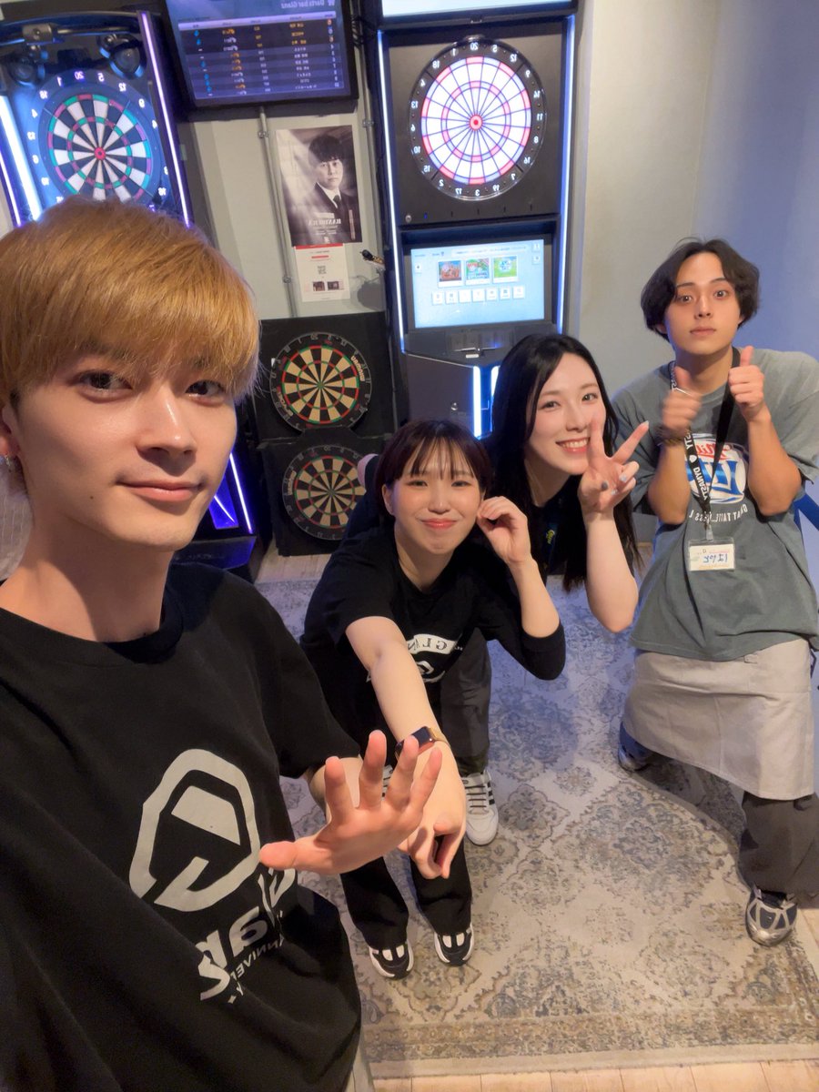 Glanz_darts's tweet photo. こんばんは🥂
夜グラは、つかささやかももです🍑🩵

今日はさやかのお誕生日です🎂
ぜひお祝いしてあげてください✨
今日はたくさん飲めるメンバーです✊🏻

ご来店お待ちしてます( ◠‿◠ )🎵 https://t.co/8UkOGvAovr