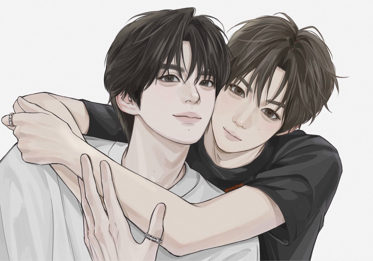 h3dg3hxg's tweet photo. 💍💍  #우유빵즈 https://t.co/xqaoB78iaU