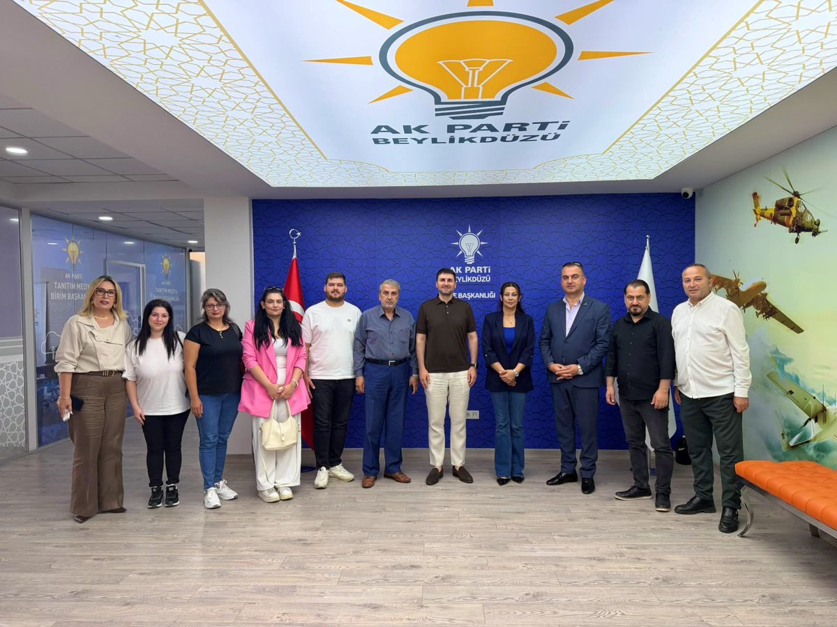 akpartibduzu's tweet photo. İlçe Başkanımız Sn. Mustafa Necati IŞIK’a ziyarette bulunan Avcılar İlçe Başkan Yardımcımız Sn. Salih Hasdemir, Sn. Orhan Çelik ve Sn. Cezmi Karagöz,

Hatay Dernekler Federasyonu Başkanı Sn. Emre Rıdvanoğlu ve yönetimi, İş insanı Sn. Erdal Sahillioğlu ve İskenderun Meclis Üyemiz Sn. Erdal Keleş’i ağırladık.💐