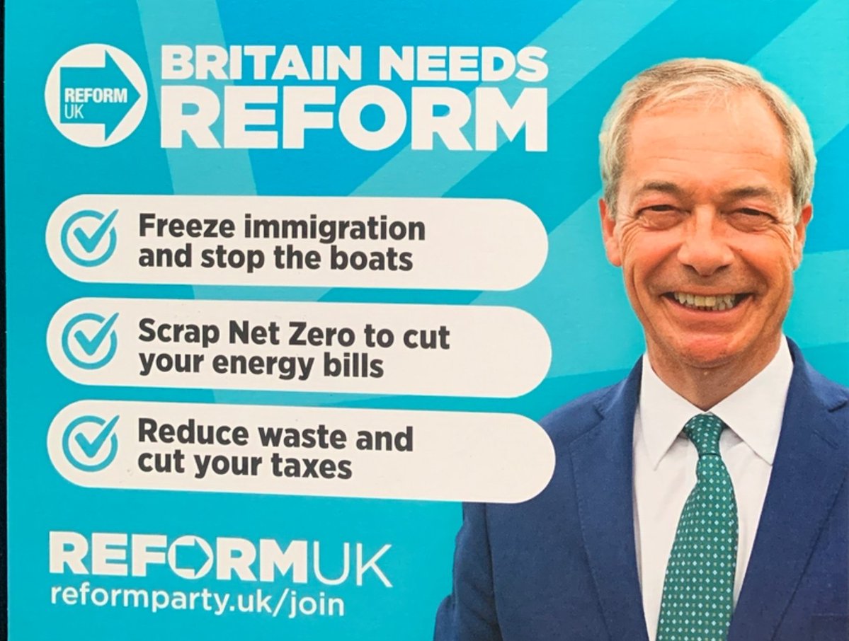 JohnsPhotos's tweet photo. @Nigel_Farage Erm... https://t.co/zOCigkXYof