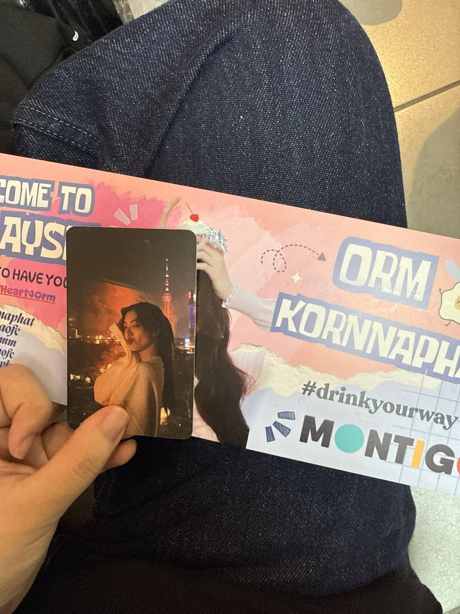 whymeowcute's tweet photo. FREEBIES FROM @ormmsiaofc !!!!! 

MY HEART IS PUMPING REAL HARDDDDDDDD

#OrmKornnaphat‌ @ormmsiaofc https://t.co/8AXpjk2M83