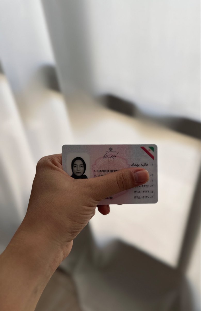 Haniyebehdad's tweet photo. Doneeeee😎
فقط عکسم😂🧕🏼 https://t.co/gUdeMPmHji