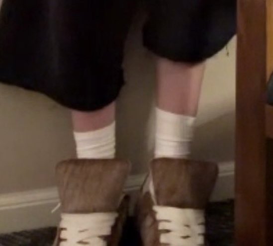 femtintruther's tweet photo. c0ers will tell u he didn't lose weight and he looks exactly the same https://t.co/s7g0VEqa9J