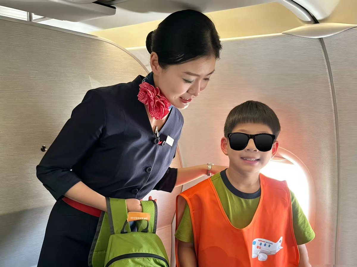 CEAirglobal's tweet photo. A #LittleExplorer, a warm welcome, and a journey filled with care.✨ #FlyingExplorer #GrowingUpWithWarmth https://t.co/EML2crepCp