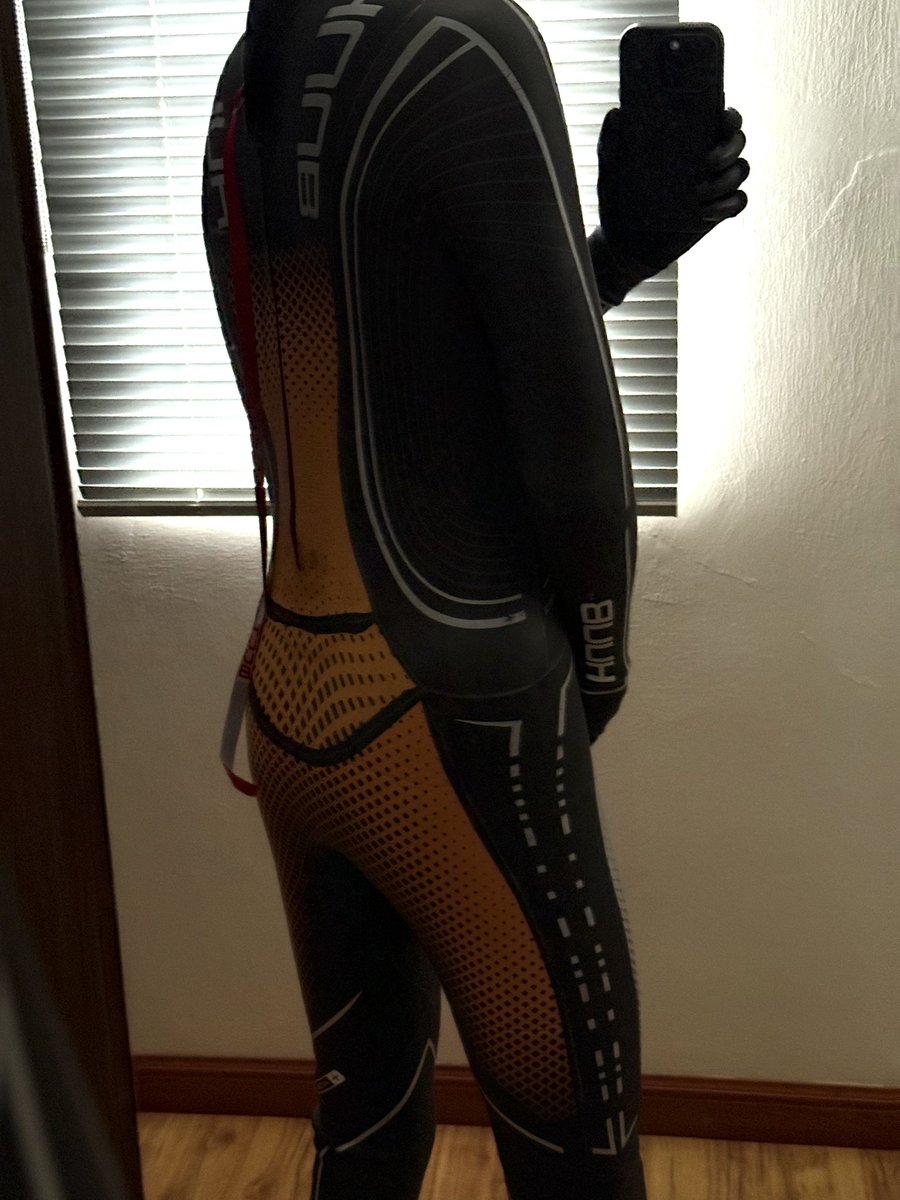 Pup_Ne0's tweet photo. It’s already #wetsuitwednesday?? 

Well here’s the suit for this week, had to wear it again because it feels so good 

(Also new angle unlocked??)

 @Zipforge I think I need your help with some of my suits 😉 not this one tho, I love this way too much https://t.co/ZimCUQSqDs