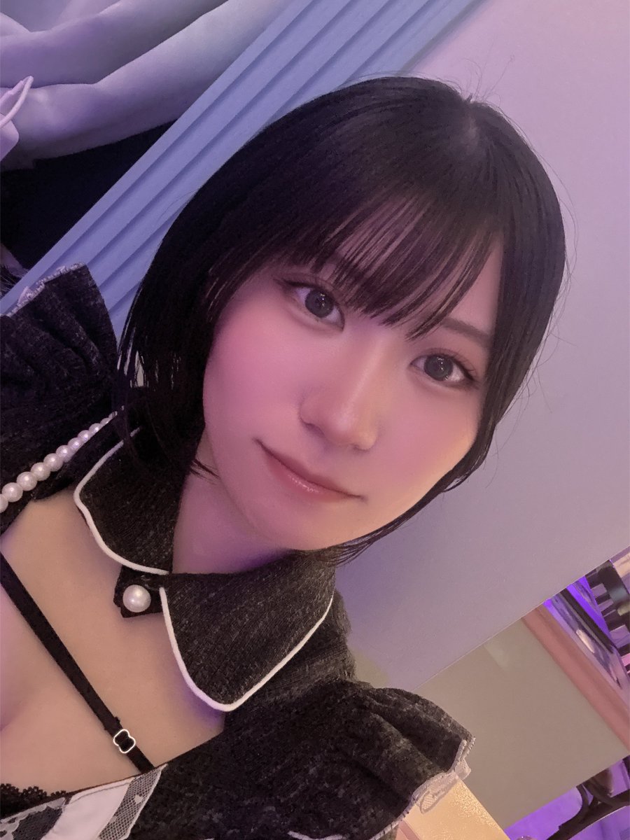 cp_kaname's tweet photo. 髪まとめてるのと、下ろしてるの！
どっちがかわいいかな〜？
#秋葉原  #コンカフェ  #コンカフェ営業 https://t.co/Mu474ZCVBV