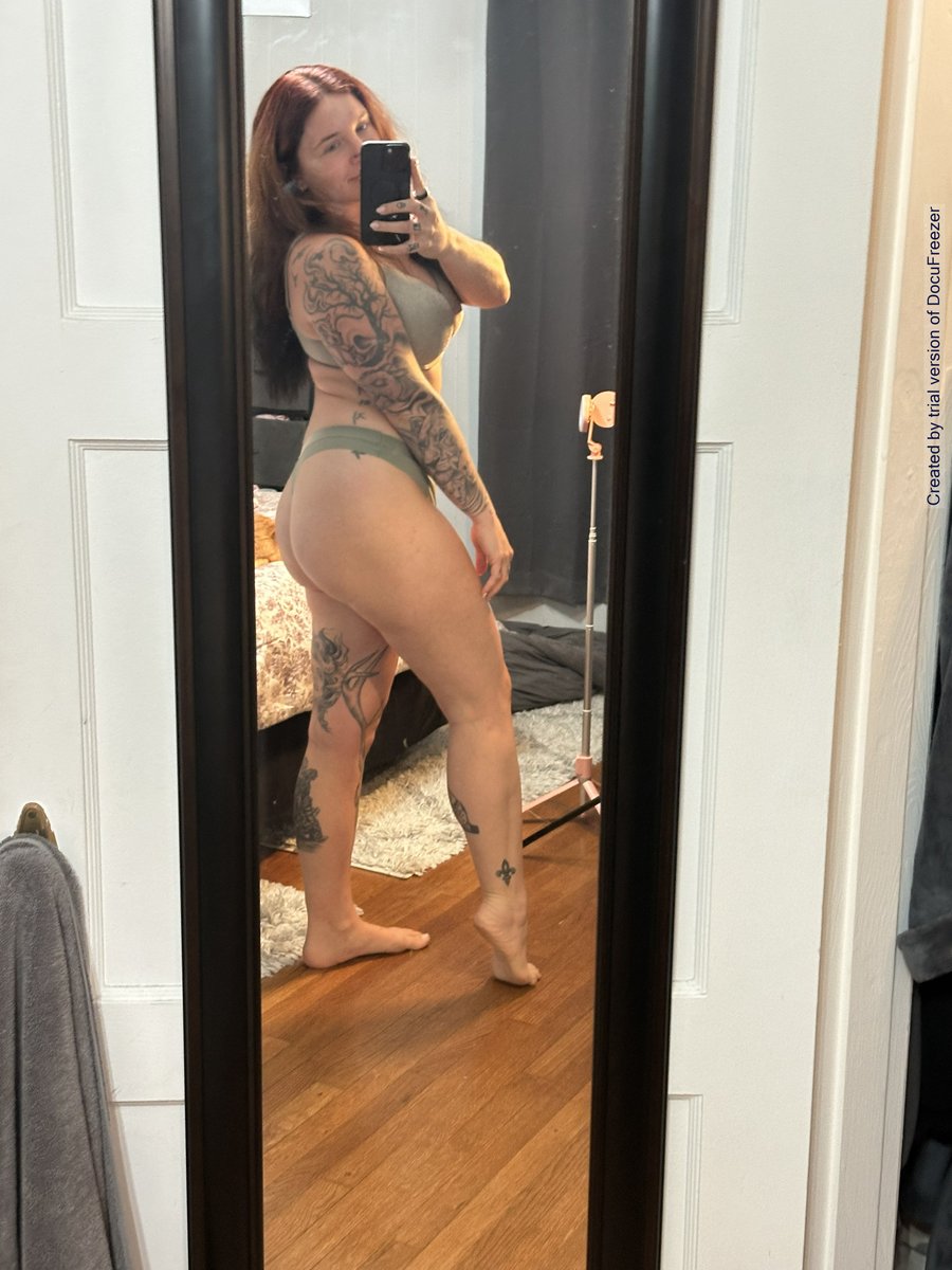 CaseyJenningsx's tweet photo. tell me the truth, do i look good 🥺 https://t.co/Va9GFJ8nQy