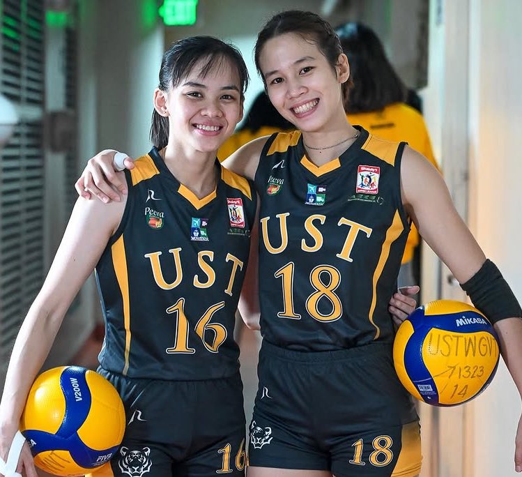 iheartcasoy's tweet photo. trademark nyo po yung waist grab + akbay? https://t.co/Bkni0IFInq