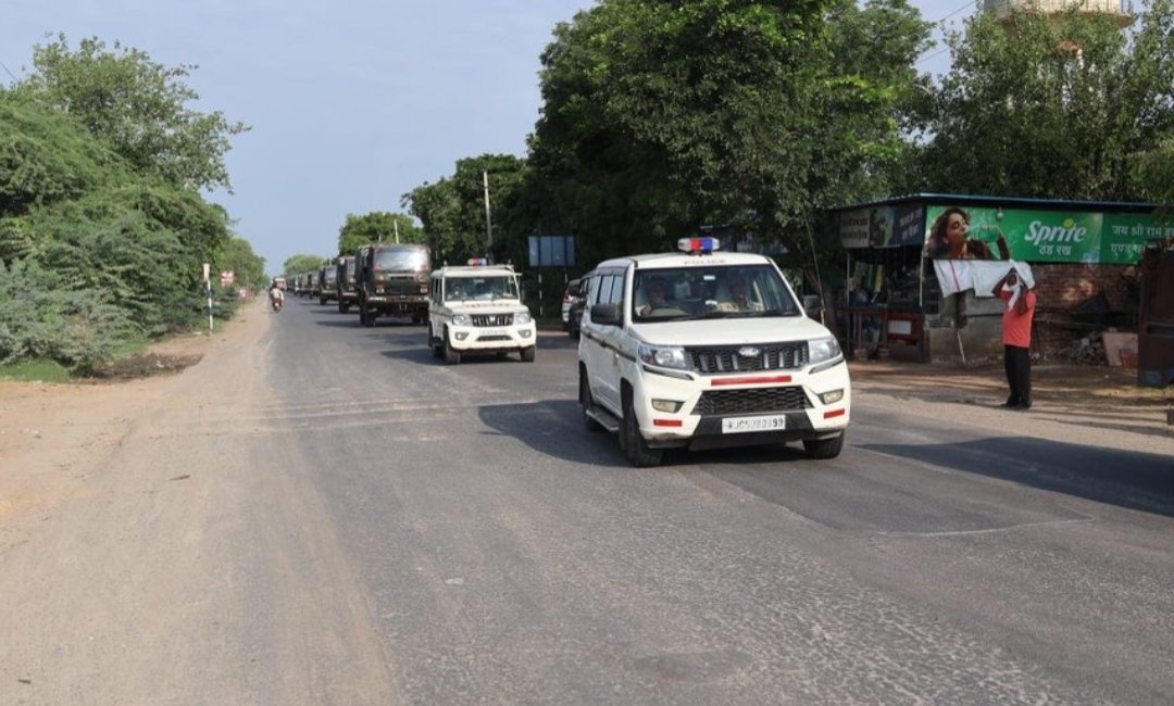 PRODefRjsthn's tweet photo. #OpPreparedness | #ExPrishthRakshak
Reinforcing Rear Area Security through the #WholeOfNation approach, #61SubArea under #SaptaShaktiCommand is conducting #ExPrishthRakshak (27–30 July2026) to enhance Military–Civil synergy 🤝 & optimise national resources for Multi-Domain Operations.
The Exercise across Military establishments under #61SubArea at #Jaipur, #Bharatpur, #Alwar, #Kota & #Mathura validates coordinated responses with the Civil Administration, Police, #SDRF,
Civil Defence, Health, Fire Services, #NCC & other agencies for protection of Vital Installations, Security of Lines of Communication, Convoy Movement, Casualty Evacuation, Traffic Management, Emergency Services & Counter-UAS Operations.
Training together. Responding together. Securing the Nation together.🇮🇳🪖🤝
#IndianArmy
#MoD
#Jointness
@adgpi
@SpokespersonMoD @HQ_IDS_India
@PoliceRajasthan
@NCCIndia
@RajGovOfficial
@SDRFRaj