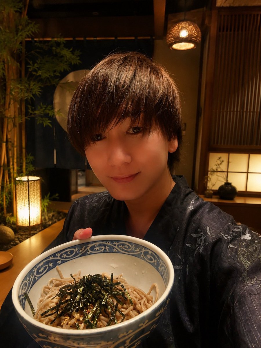ainosuke_3040's tweet photo. 僕のそばにおいで。

美味しいものを食べて、たくさん話して、
気づけば心まで軽くなっている。
そんな時間をあなたに届けたいです。 https://t.co/VIo0Bhnunn
