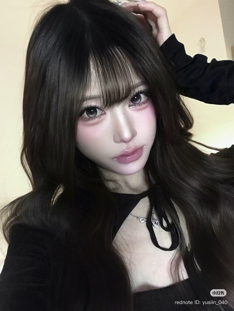 benirockii's tweet photo. やっぱブルベ冬の最強組み合わせはこれだよね🙂‍↕️🎀 https://t.co/bwjpjF0Ey3