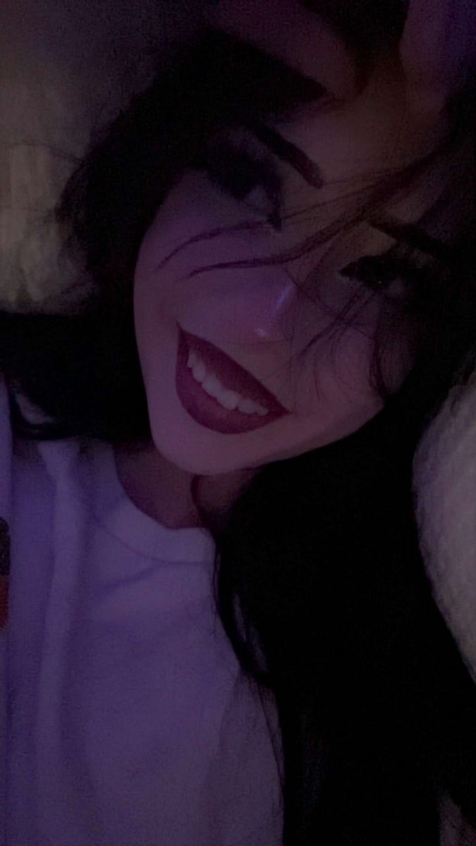 daisyclesyx's tweet photo. be happyyy ☺️ https://t.co/xi9erA4ORo