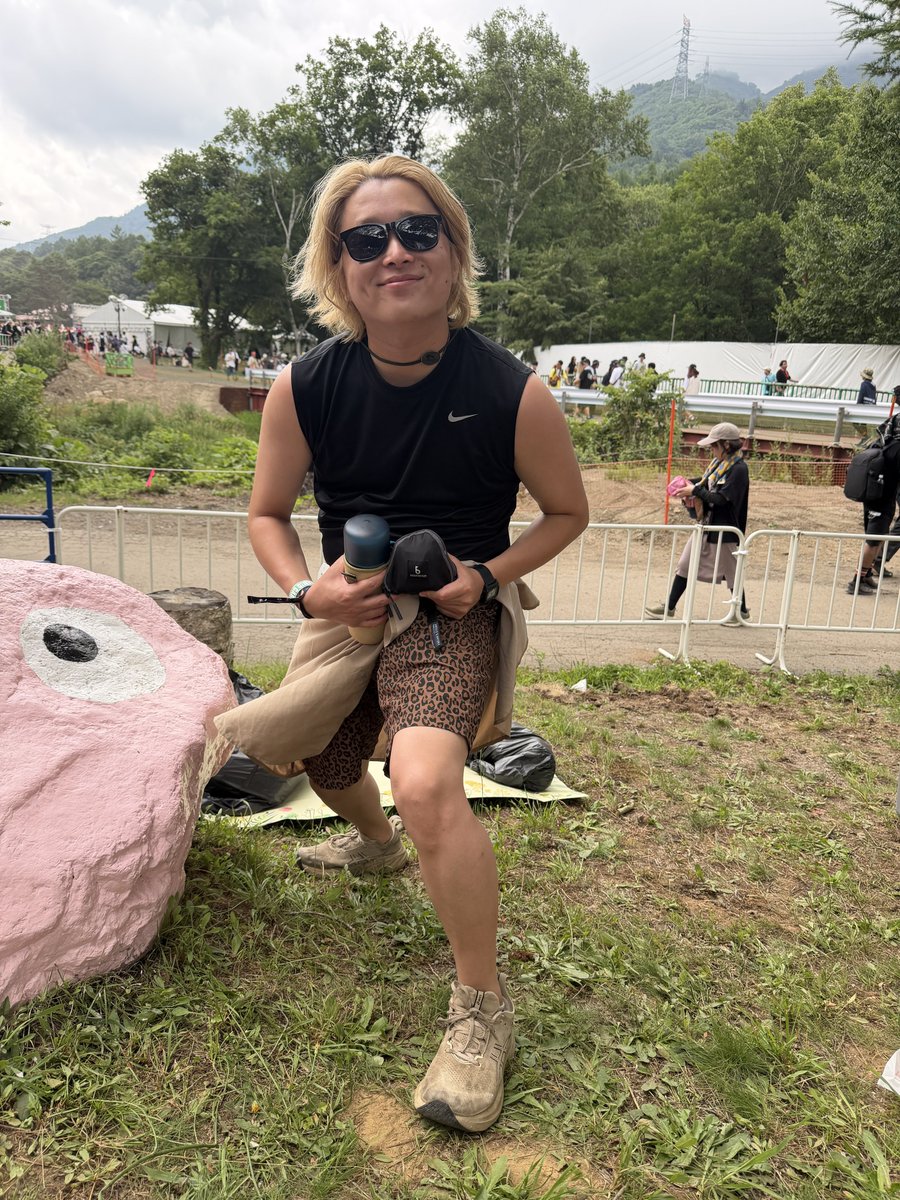 _______THESUN's tweet photo. フジロック!前夜祭含めて4日間!
スナップ一気に放出!!
#UNDERTHESUN
#EDDIE #BASIS #ROOTSBR15 #INBLOOM #SPWAYS https://t.co/QET8UIzbF6