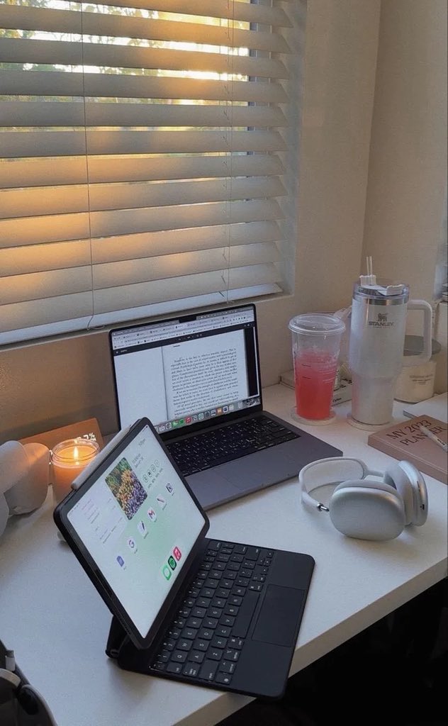 Dea_rMen's tweet photo. Your workspace shapes your mindset. https://t.co/jJK8lNTvsi