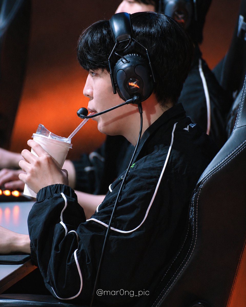 mar0ng_pic's tweet photo. 260404 LCK 1R T1 vs HLE
#Kanavi #카나비 #서진혁 https://t.co/wNi4h2Lxe8