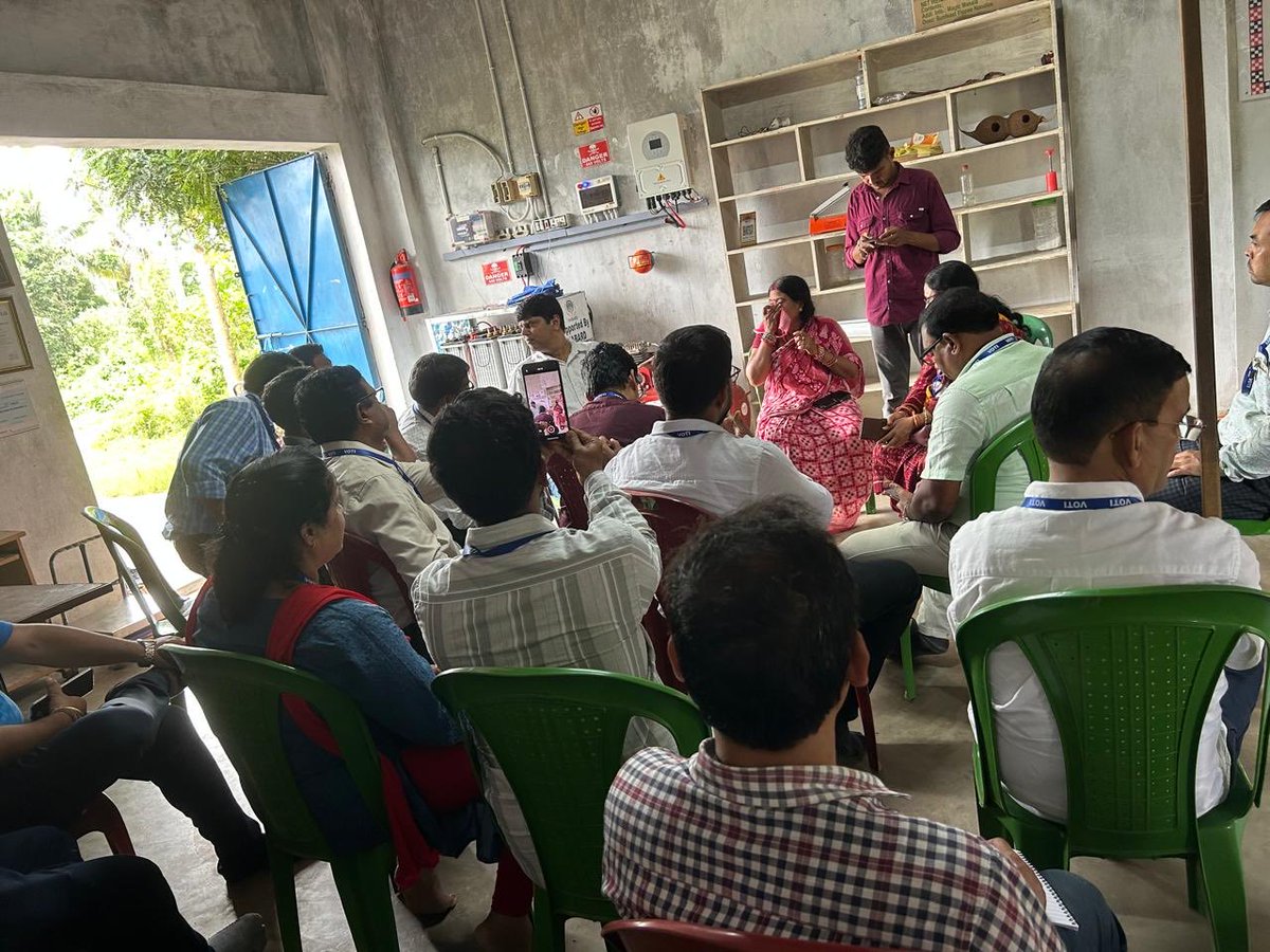 VOTIBBSR's tweet photo. An orchestrated field immersion of VOTI trainees at Amruta Dairy and Agrovet,Jagatsinghpur,the apotheosis of FPO synergization in the livestock domain,where epistemic dissemination meets majestic operational grandeur
@farddepartment @dahvsodisha @GokulanandaBJP @eeihyd @olrdsahd https://t.co/yWvzBUTs7l