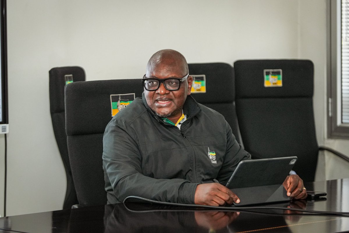 MbalulaFikile's tweet photo. Our ANC HQ Political Management Council (HQPMC) is in session today. The purpose of this meeting is to strengthen and streamline administrative processes at Chief Albert Luthuli House as we head to the upcoming Local Government Elections.
#ANCatWORK https://t.co/yhKuymfiyT