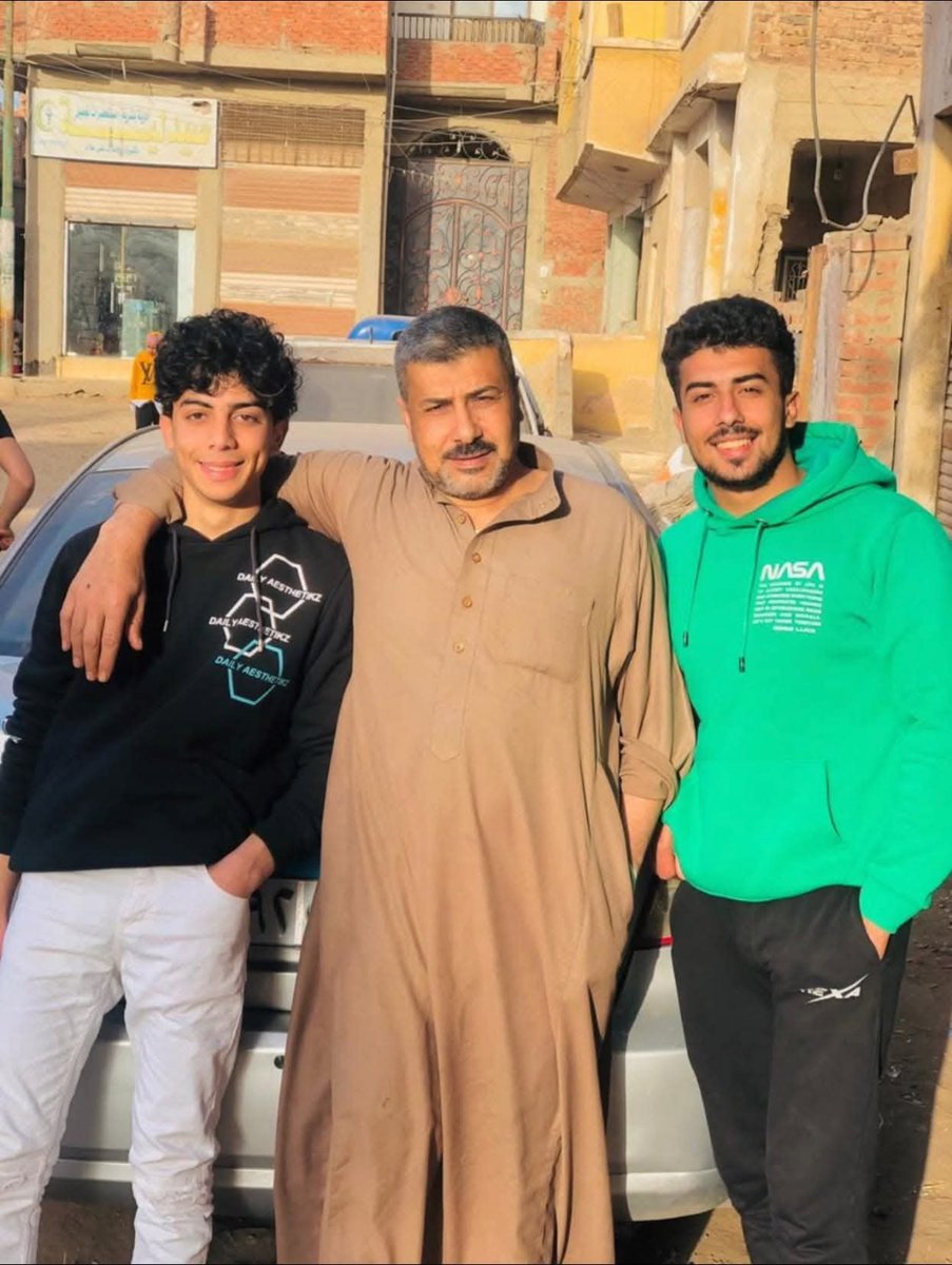 shshta213's tweet photo. اللهم ارحم من اشتاقت إليهم قلوبنا، ومن غابوا عن أعيننا ولم يغيبوا عن دعائنا. اللهم اجعله في رحمتك التي وسعت كل شيء الله يرحمك يابويا ياطيب واجدع خلق الله https://t.co/LWk9ZQhlmc