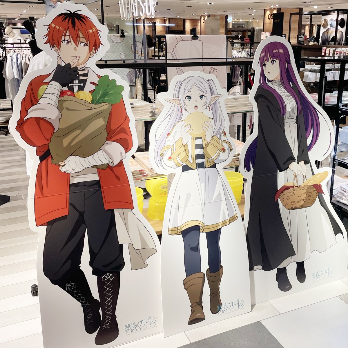 AKROSCONTENTS's tweet photo. ／
グッズフェア開催中✨
TVアニメ『葬送のフリーレン』
大丸梅田店にて7/29からスタート
＼

人気の寝相シリーズに加え、新商品の温泉シリーズを先行販売♨️三つ編み姿のフリーレンのステッカー、ケロリン桶なども登場！

会場では「ハイキュー!!」×「Coleman(コールマン)」のコラボグッズやアパレルも取り揃えています。

お仕事・学校の帰りやお買い物とあわせて、ぜひお立ち寄りください。

📅7/29(水)〜8/11(火・祝) 10:00〜20:00
📍大丸梅田店8階 紳士雑貨イベントスペース

▼グッズフェア詳細
https://t.co/YB3sQFmNNP

#温泉のフリーレン
#寝相シリーズ
#合宿BBQ🏐🍖