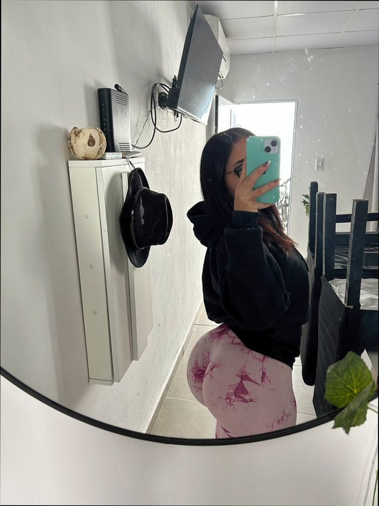 Emmaafismj's tweet photo. bruh... what is going on lately https://t.co/aA8VX6pQd4