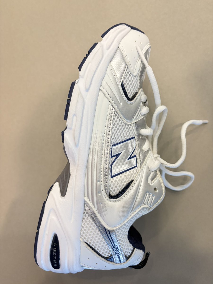 itsmearns's tweet photo. 📍 ส่งต่อ New Balance 530
งานเทียบ ไม่เคยใส่
ขนาดเบอร์ 40
500 รวมส่งค่ะ
#ส่งต่อnewbalance #newbalance #newbalance530 #ส่งต่อรองเท้า #ส่งต่อรองเท้ามือสอง #รองเท้ามือสอง #ส่งต่อnewbalance530 https://t.co/UnE0KzGinE