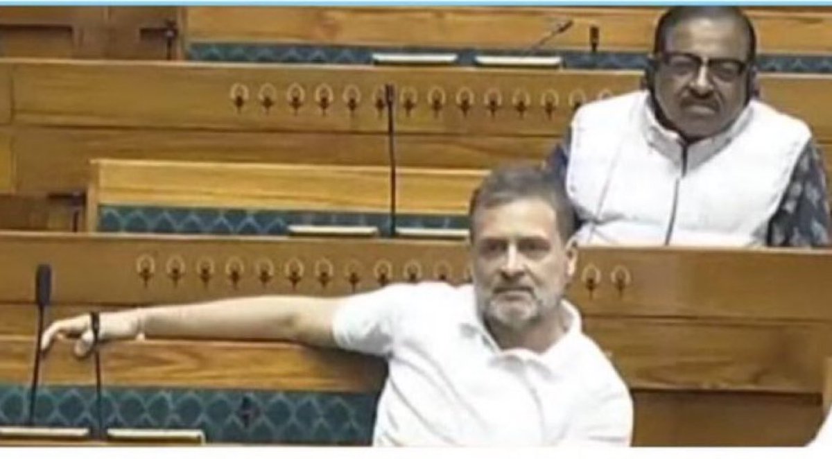 rishibagree's tweet photo. Could someone please remind him that he is sitting in the Parliament, not in a dance bar? https://t.co/S6Qr4OTMhX
