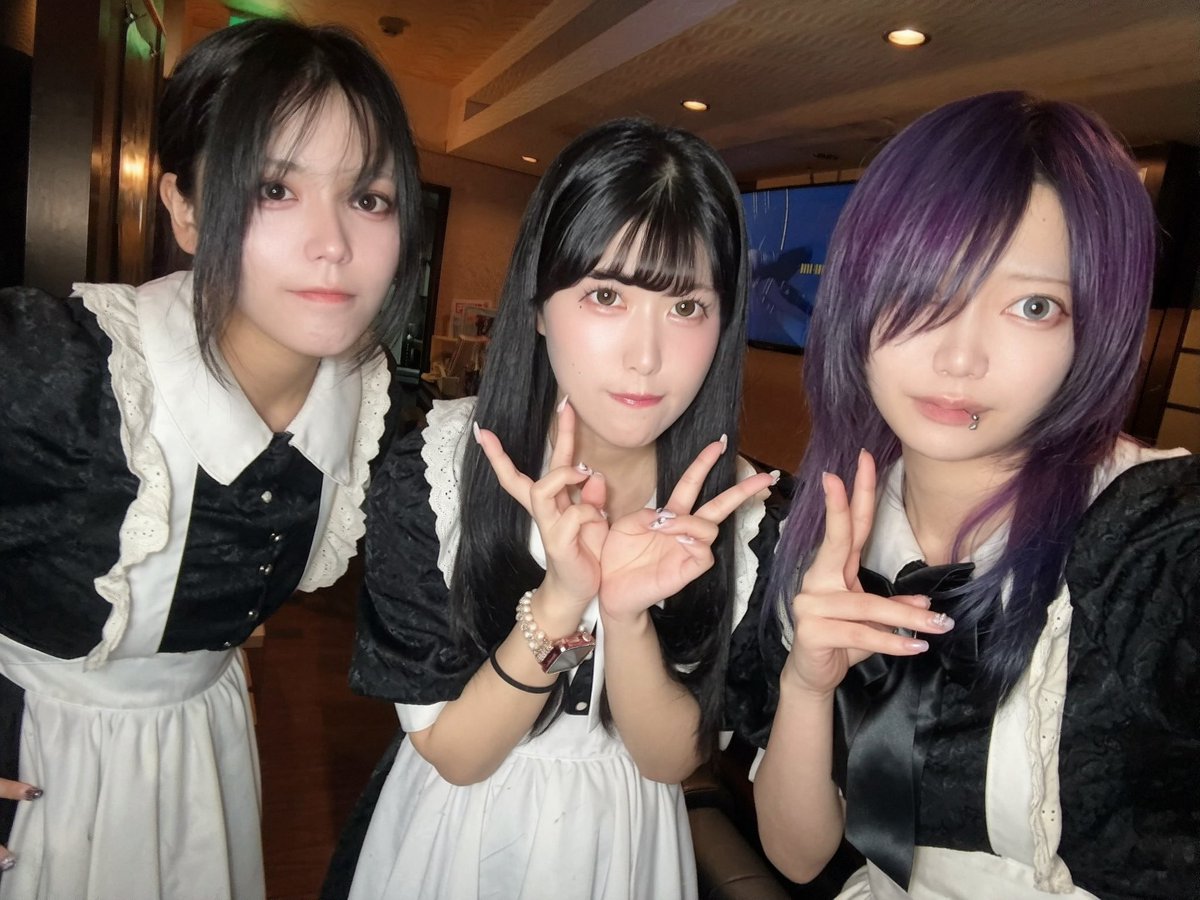 Cafe_Cardia's tweet photo. 𝐂𝐀𝐑𝐃𝐈𝐀 𝐎𝐏𝐄𝐍🥀

❤︎ お給仕メンバー
逆巻ゆな @xx_yunapi_xx 
きらり @kircha_x_x 
マナ @_mana_sake_ 

🕰 18:00~23:00
📍 歌舞伎町2-38-11スカイラークビルB1F

お席での喫煙OK🚬
クレジットカード/ PayPay🉑

システムなど詳しくはこちら🥀
▷▶▷ https://t.co/0Nz5yi0SnM

遠隔注文はこちら❤︎
▷▶▷ https://t.co/NUXg7afJkv

肝臓の殺し屋が貴方のご帰宅をお待ちしております🗡

#新宿コンカフェ #コンカフェ #歌舞伎町