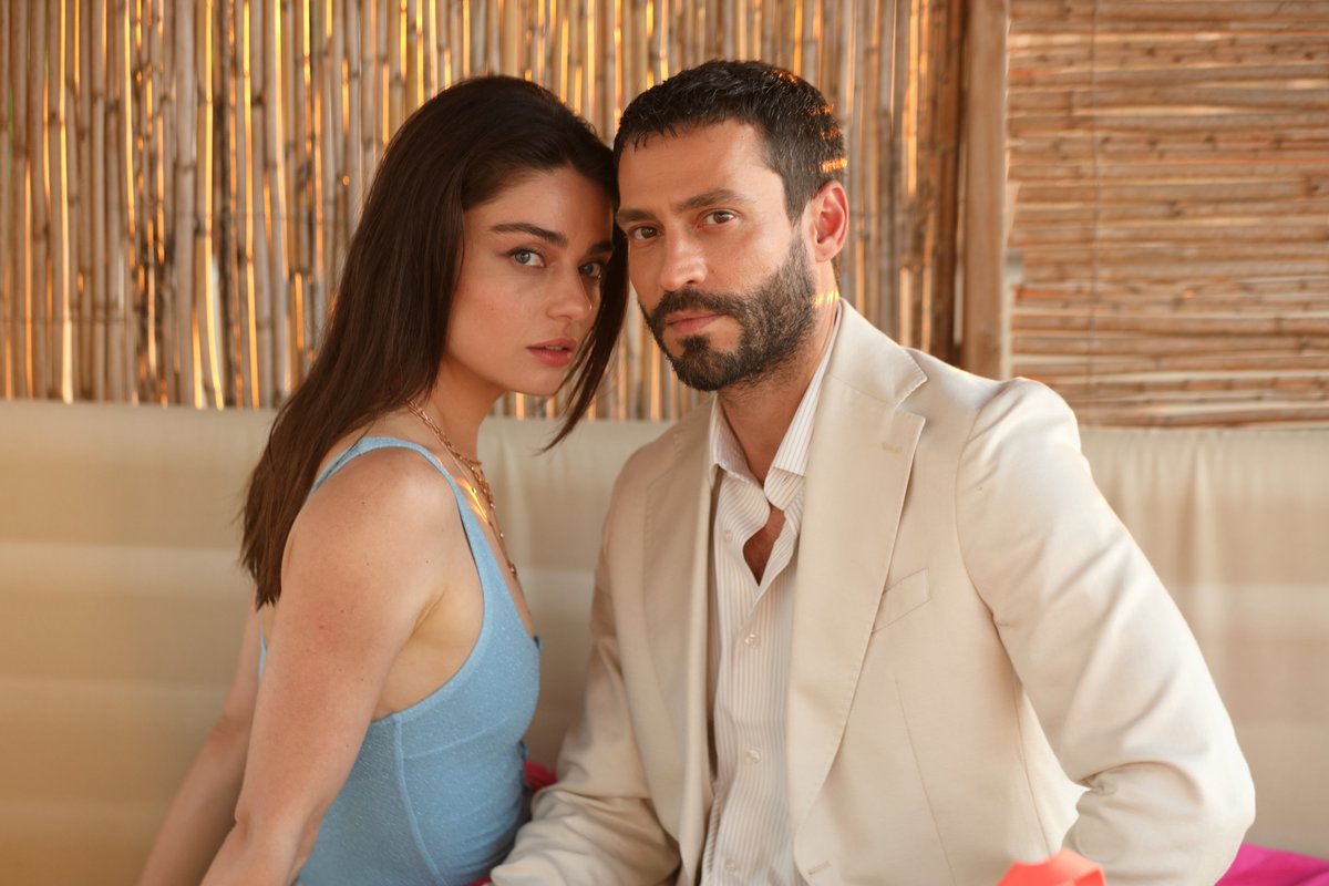muhtemelaskdizi's tweet photo. İlk gördüğüm anda dedim ki: Bunu hemen paylaşmalıyım. 💘✨🌿💞

#MuhtemelAşk @ShowTV https://t.co/wxspLLxv63