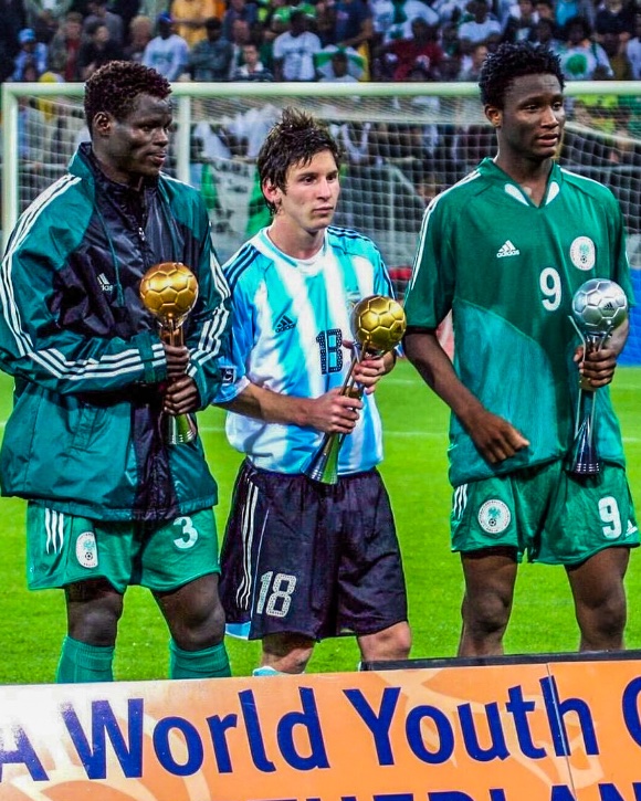 eurofootcom's tweet photo. 🇳🇬🇦🇷 When Taye Taiwo, Lionel Messi and John Obi Mikel were named as the best players at the 2005 FIFA World Youth Championship. 🤩🏆 https://t.co/4KIYnkS7Ep