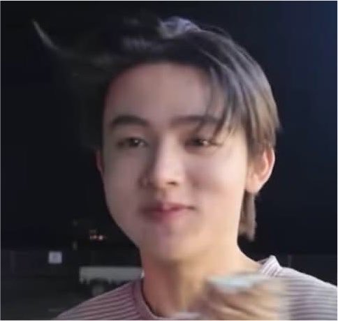 acaijoahae's tweet photo. 🦊: foto paspor aku chubby banget, aku malu

meanwhile, seonghyeon all the time: (˶ᵔ ᵕ ᵔ˶) https://t.co/eaDnbPfBJs