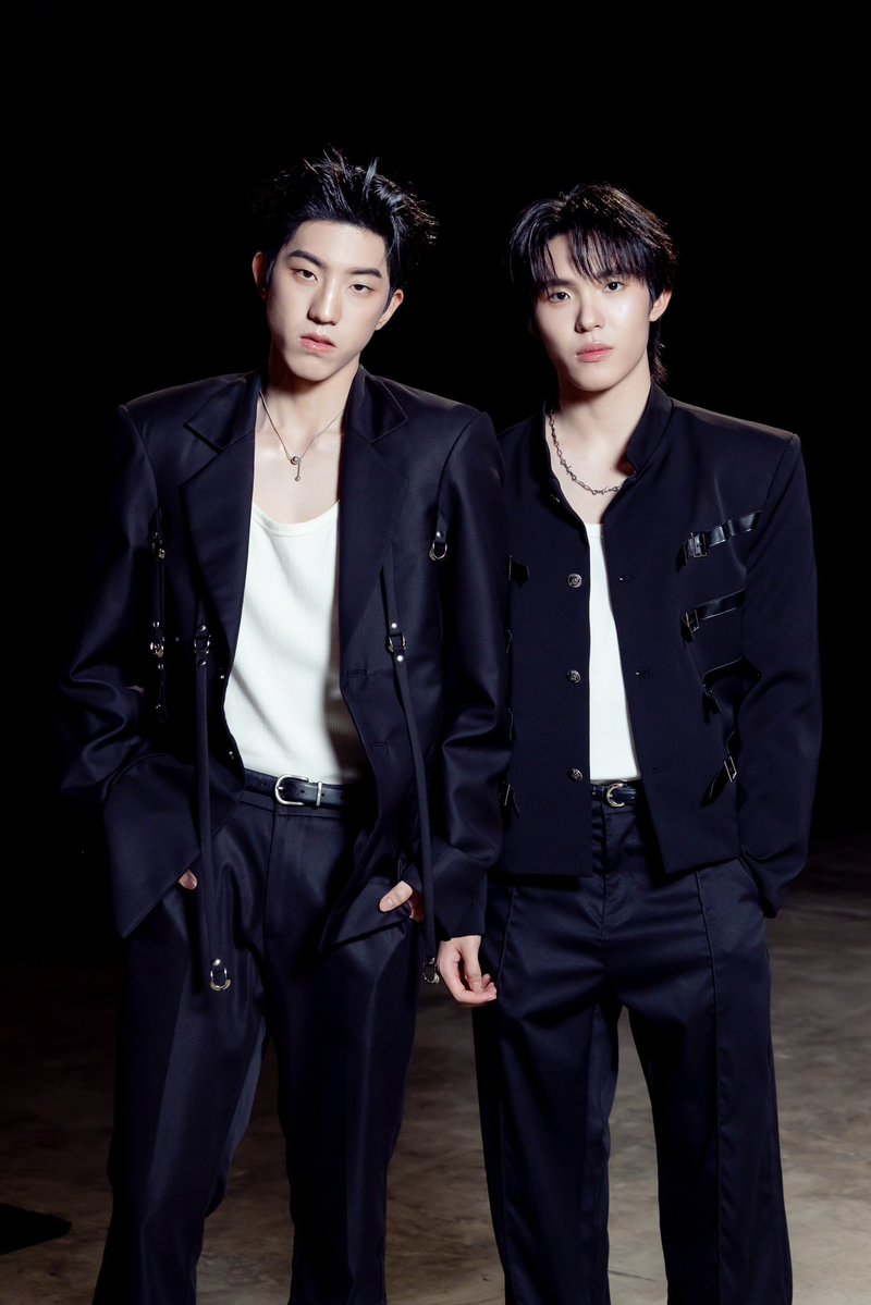 GMMTV's tweet photo. พร้อมกันมั้ยครับวัยรุ่น~มาปิดภาคเรียนกับพวกเราในงาน
“ต้นส้มอยู่บ้านเขา แต่ผลส้มหล่นมาบ้านเราตลอดเลย : Final EP. FAN MEETING” 🌳🍊 กันนะคร้าบ
#WhenOrangesFallFinalEP

“ต้นส้มอยู่บ้านเขา แต่ผลส้มหล่นมาบ้านเราตลอดเลย When Oranges Fall” 🌳🍊
ทุกวันพุธ เวลา 20:30 น. ดูทีวี ช่อง GMM25
ดูย้อนหลัง แอป oneD ที่เดียว เวลา 21:30 น.

#WhenOrangesFall
#GMMTV

@almondsleepp @___progresss___ @Kktken_Lim @tananloh_ @keatonnst