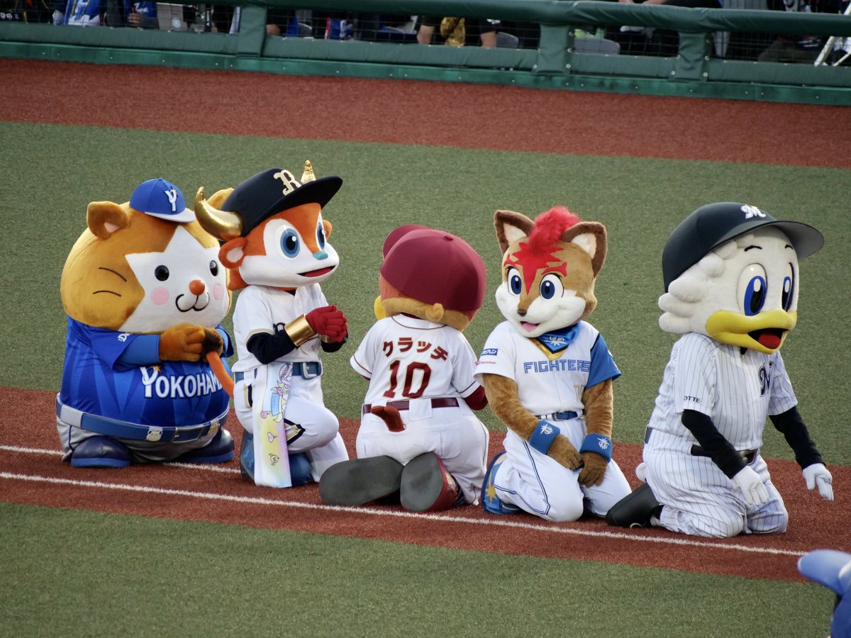 I_Love_BART's tweet photo. 2026/07/29 #オールスター 富山
遅刻してパリーグに擬態→フレップニキに送り届けられる
#baystars #スターマン https://t.co/QyVQjqWMz2