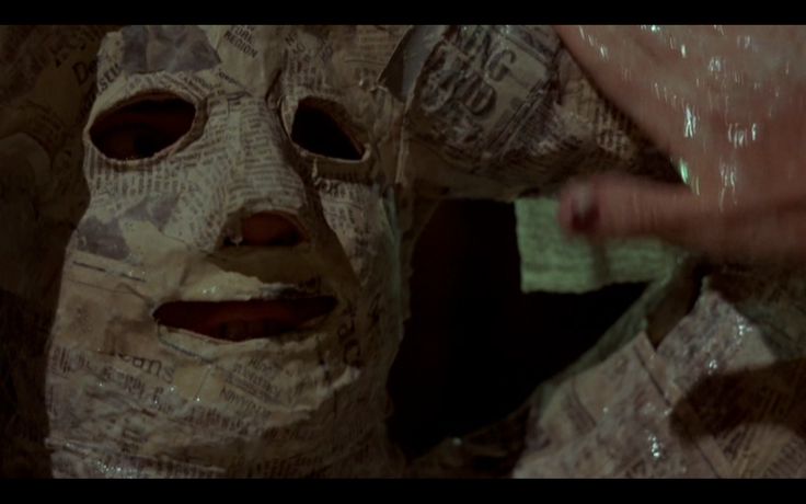 freakyfilms0's tweet photo. After Hours (1985) dir. Martin Scorsese https://t.co/tTytu58UCx