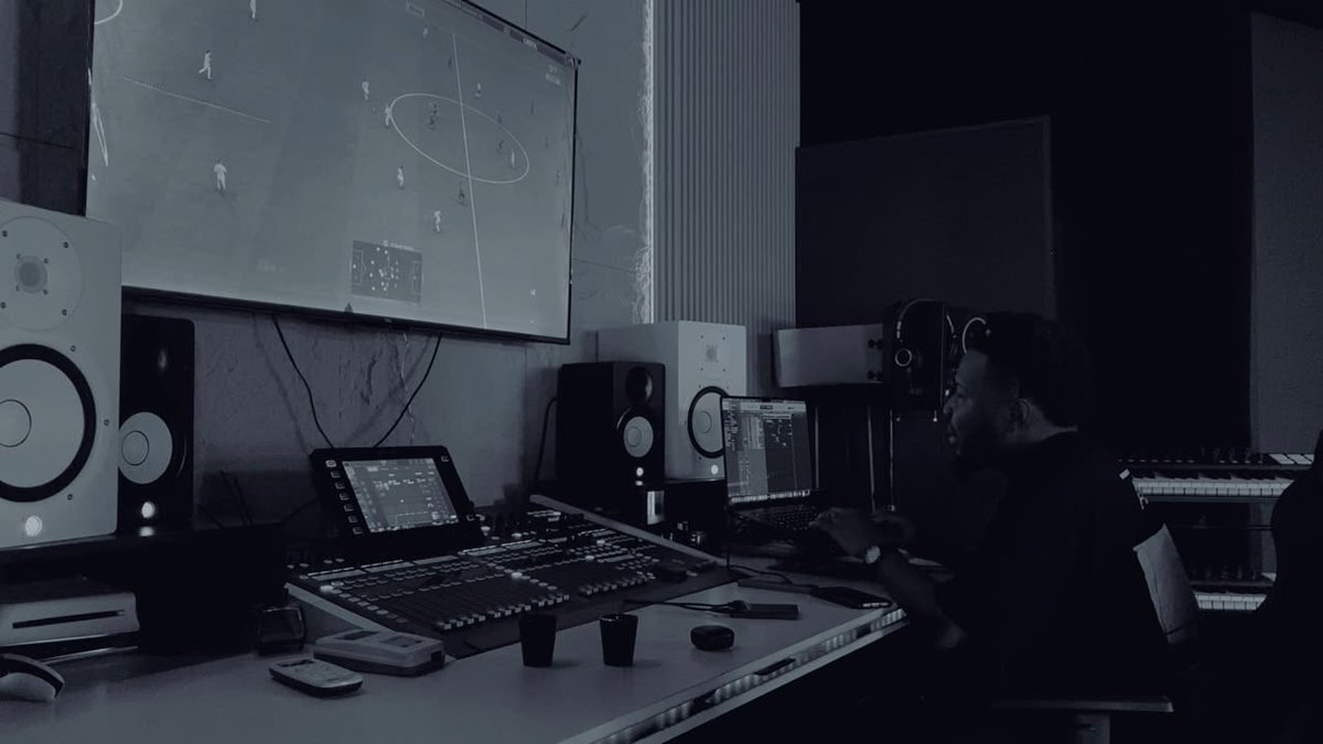 CrossAteiza's tweet photo. 🎧 https://t.co/rHyDjLgfc2