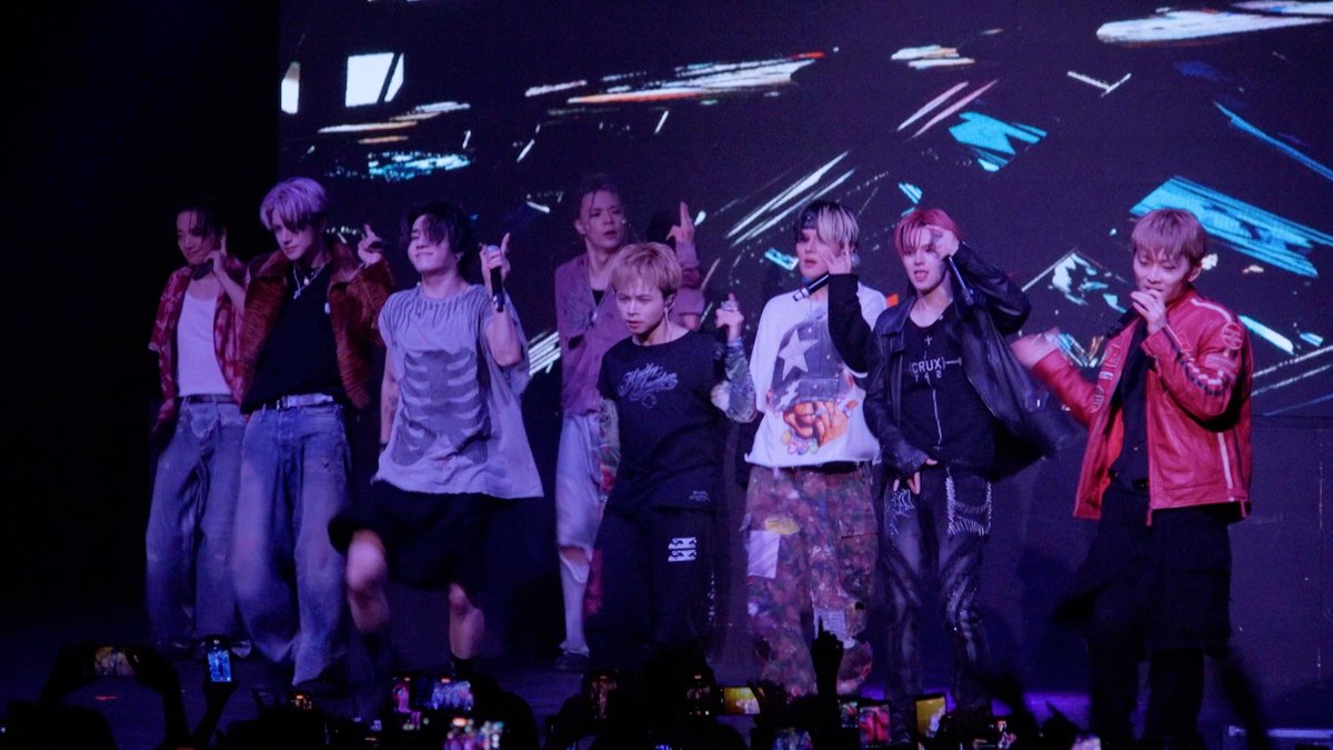 oricon's tweet photo. ONE OR EIGHT、NEO体調不良の舞台裏
STARGLOW・ADAMが登場
https://t.co/U1e1vIbnNR

📺️7/30(木) 深夜放送
『イチバチ！ -東京から世界へBET-』 https://t.co/SfNu8C9WNo