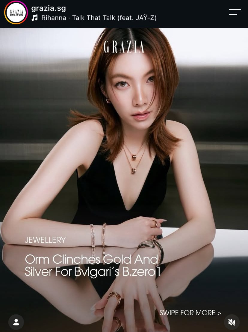 OrmKorn_fans's tweet photo. 📍IG: GRAZIA SG
Orm Kornnaphat shines as Bvlgari’s Friend of the House, fronting GRAZIA Singapore while showcasing the iconic B.zero1 collection in gold and silver.
#OrmFriendOfBvlgari #ออมกรณ์นภัส
#OrmKornnaphat #BVLGARI #BZero1 https://t.co/o3yz2sqeVV