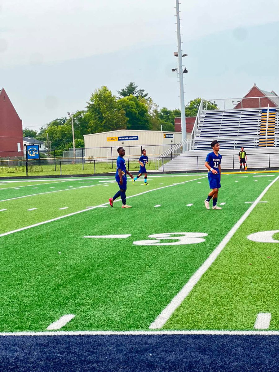 ShawneeFutbol's tweet photo. Shawnee-5
Lincoln, IN-0

JV handles business in their only preseason scrimmage! 

⚽️🏆 https://t.co/DdyLqaa6xi