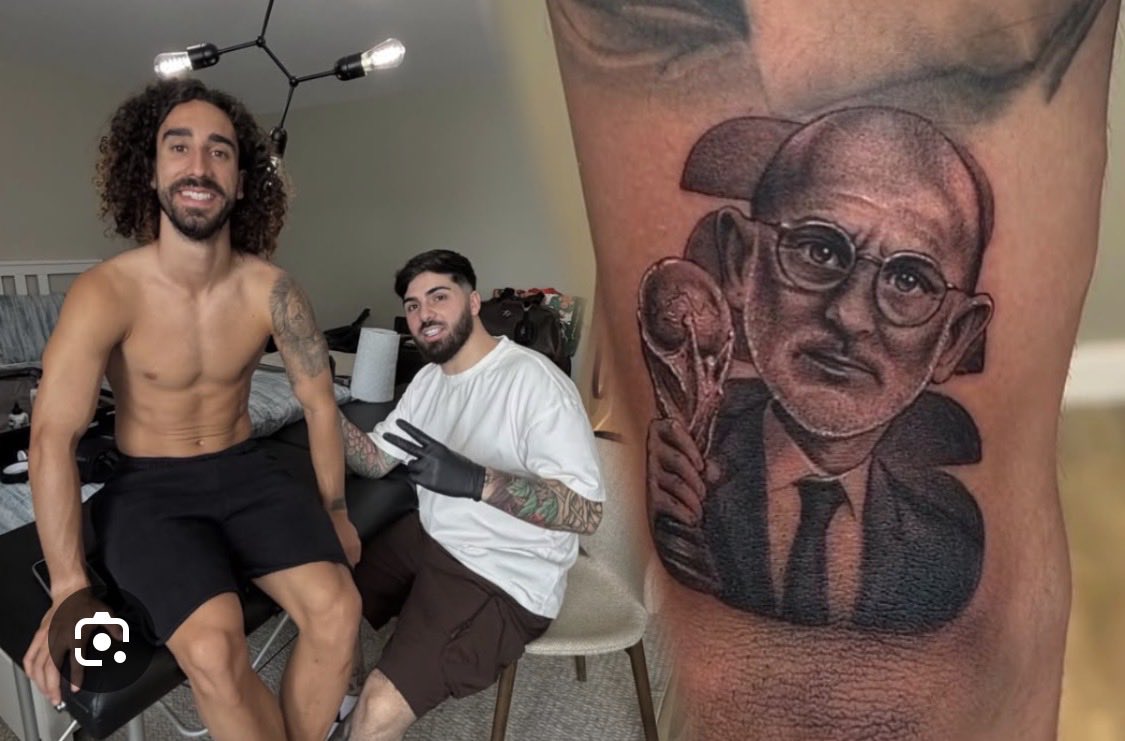 FEMpredict's tweet photo. Cucurella prometió antes del Mundial:

“Si ganamos, me tatuó la cara de Luis de la Fuente”.

España gana el Mundial… y ayer cumplió.
Se tatuó a De la Fuente con la Copa del Mundo en el brazo.

“Las promesas se cumplen”.

¿Tú te atreverías? https://t.co/2d2YbuhWbB