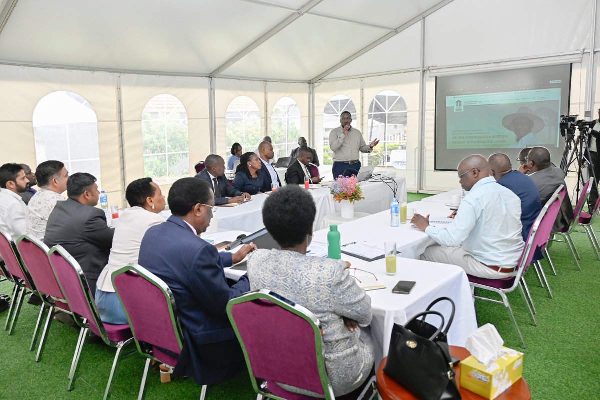 ShieldInvestors's tweet photo. #HAPPENINGNOW

The Head of the State House Investors Protection Unit, Col. @edthnaka, is hosting a high-level engagement with representatives from AGRI AND FARM SCIENCE - Avani Smarts Farm, Officials from @MoWT_Uganda led by Mr. Winston Katushabe(@katushabew2) Commissioner for Transport Regulation & Safety/ Chief Licensing Officer, officials from @MAAIF_Uganda and @ufzepa 

The discussions are focused on unlocking opportunities in Agro-processing, value addition, electric mobility, and green technology; key sectors powering Uganda's industrial transformation.

"Uganda is the best investment destination. Through the Electronic Investors Protection Portal, we are eliminating bureaucracy, accelerating government services, and ensuring every genuine investor receives timely support," - Col. @edthnaka.

With an initial US$5 million investment already committed towards establishing a Global Agri Life Science office in Uganda, today's engagement reinforces Uganda's growing appeal as Africa's preferred investment destination and #SHIPU's commitment to safeguarding every investment.

#EmpoweringInvestors