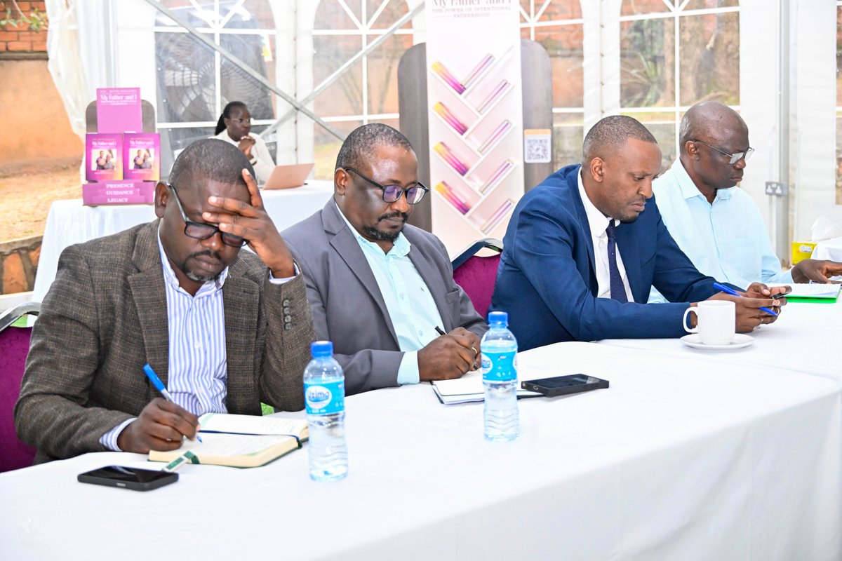 ShieldInvestors's tweet photo. #HAPPENINGNOW

The Head of the State House Investors Protection Unit, Col. @edthnaka, is hosting a high-level engagement with representatives from AGRI AND FARM SCIENCE - Avani Smarts Farm, Officials from @MoWT_Uganda led by Mr. Winston Katushabe(@katushabew2) Commissioner for Transport Regulation & Safety/ Chief Licensing Officer, officials from @MAAIF_Uganda and @ufzepa 

The discussions are focused on unlocking opportunities in Agro-processing, value addition, electric mobility, and green technology; key sectors powering Uganda's industrial transformation.

"Uganda is the best investment destination. Through the Electronic Investors Protection Portal, we are eliminating bureaucracy, accelerating government services, and ensuring every genuine investor receives timely support," - Col. @edthnaka.

With an initial US$5 million investment already committed towards establishing a Global Agri Life Science office in Uganda, today's engagement reinforces Uganda's growing appeal as Africa's preferred investment destination and #SHIPU's commitment to safeguarding every investment.

#EmpoweringInvestors