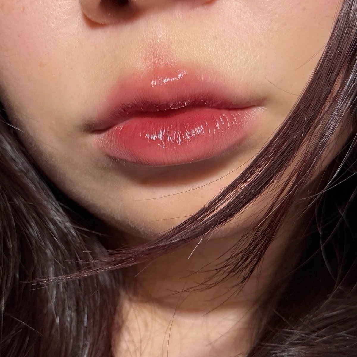 mmytype_'s tweet photo. ลิปtime phoria สีเดียวกับคุณอุ้มมม เป็นโทนแดงก่ำๆ สวยมากก ㅠㅠ ทาแค่สีเดียวสวยจบเลยสีเบอร์013 https://t.co/Usicw3ojgl