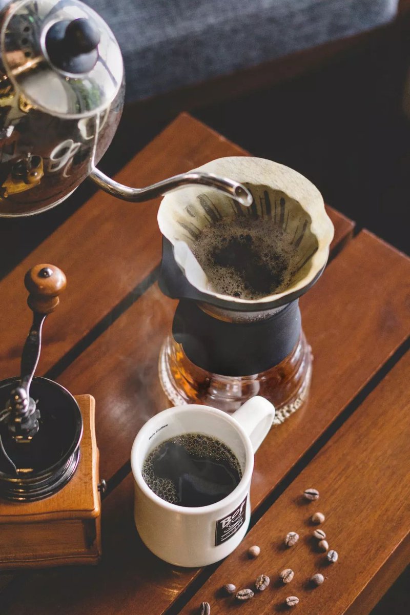 JohnnaJepplohk's tweet photo. Just wrapped up a productive client sync—new project timelines are locked, and I can already taste that post-work coffee break. https://t.co/KwZx9X0pEE