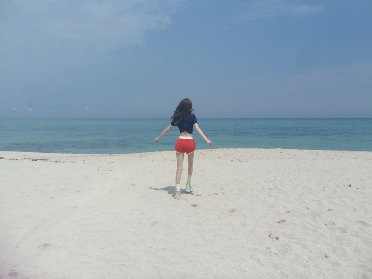 RVsmtown's tweet photo. 잊지 못할 ☀️🏄

#RedVelvet #WENDY 
#VelvetSummer #RedVelvet_VelvetSummer https://t.co/jFRBZSFRIc