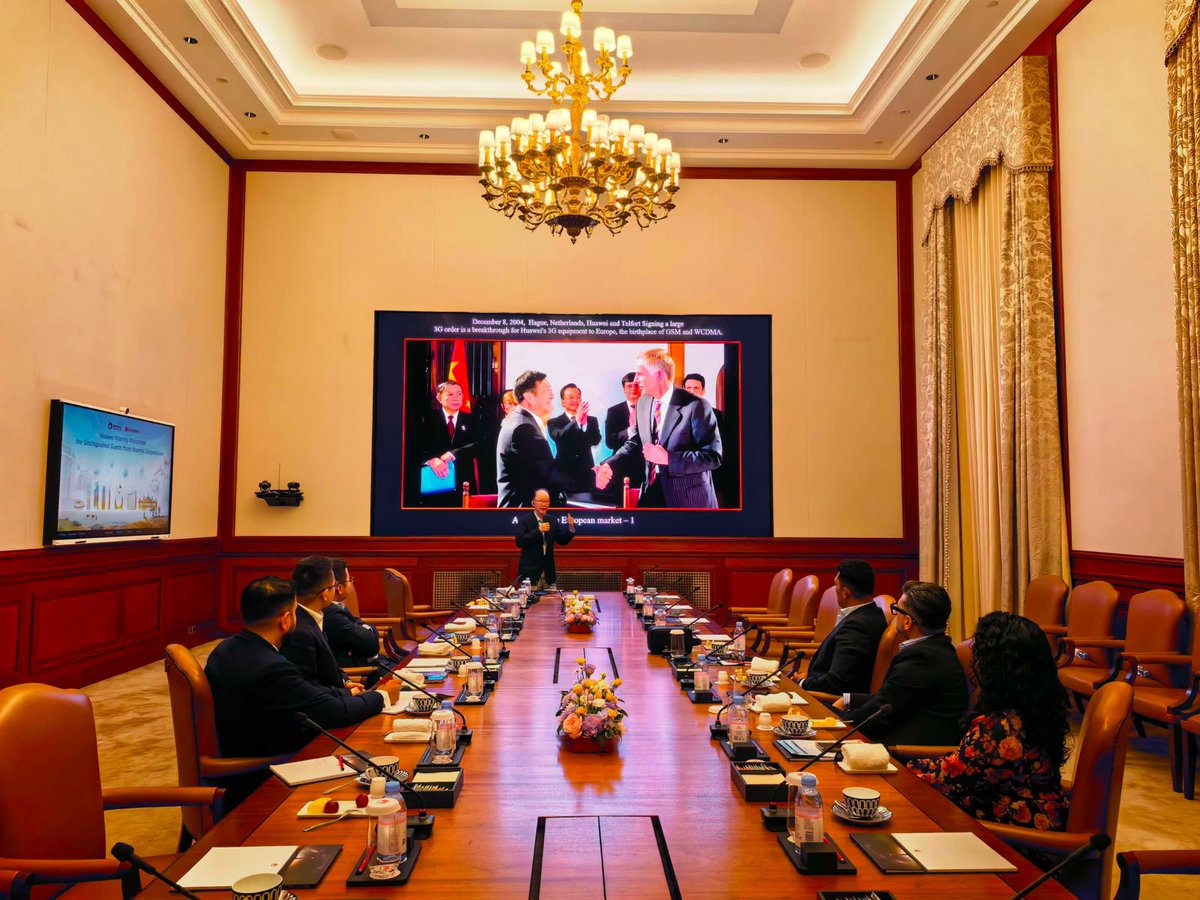 InfotechMannai's tweet photo. The visit concluded with 2 significant milestones—the signing of a strategic MoU & being recognized as Technology Partner of the Year – MECA.
We thank #Huawei for the warm hospitality & look forward to advancing #digitaltransformation together across the region.
#MannaiHuawei https://t.co/VmV7xjtomf