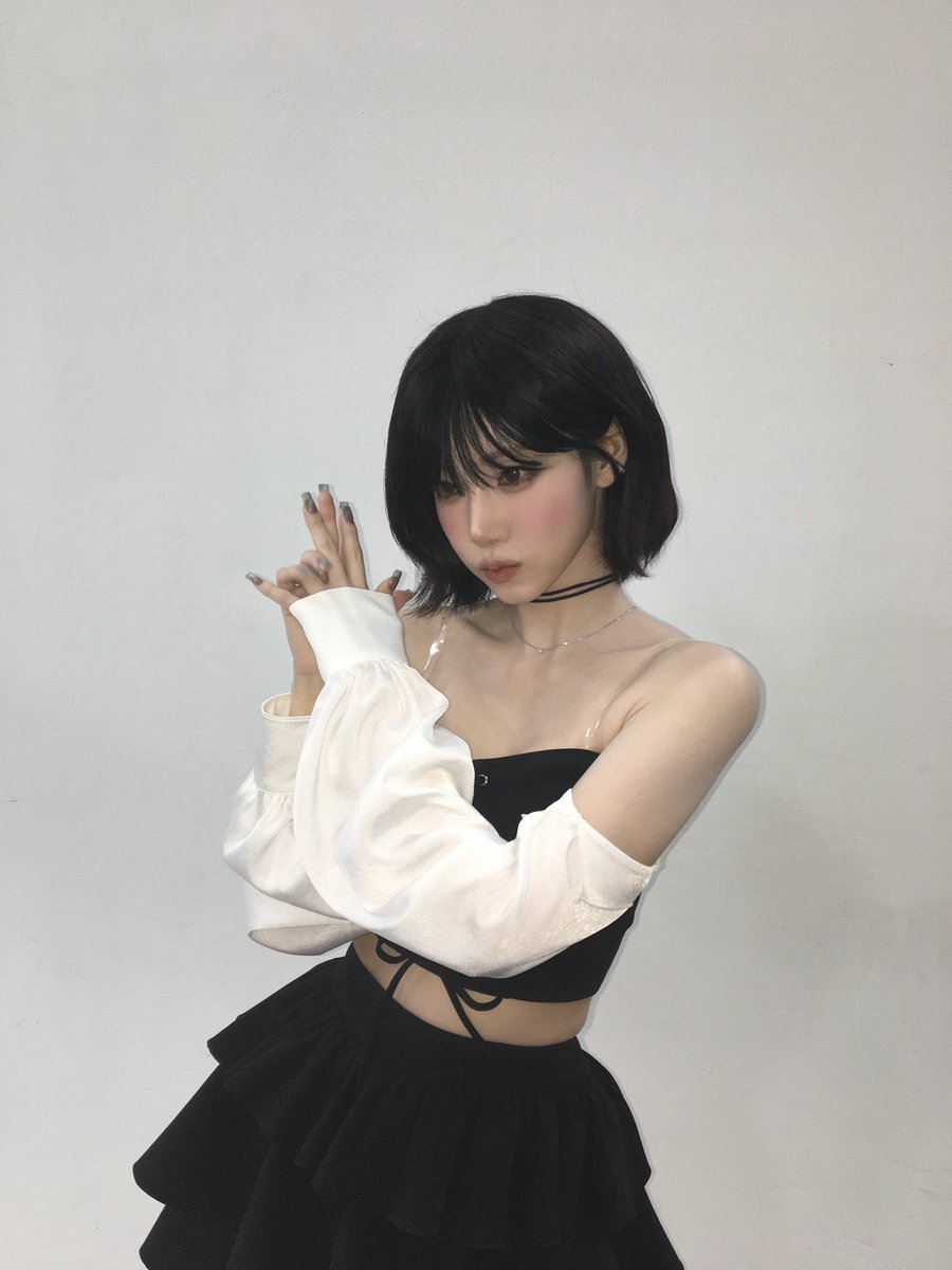 kimnaky7's tweet photo. 260729 #김나경 코스모룸 ✉️ 

#트리플에스 #tripleS #나경 https://t.co/OvG0NzDIbp