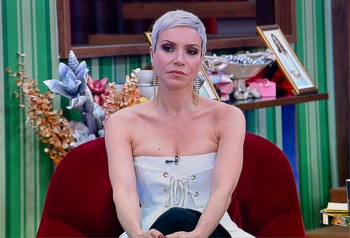 MayaMYS77's tweet photo. Öykü hanım gelince Cansın kamila ya da gül Ceren'in yaptığını yapsaydı yine böyle mi konuşacaktın? rezil bir durum yemin ediyorum.... #kismetseolur https://t.co/MEqRsGEQ4K