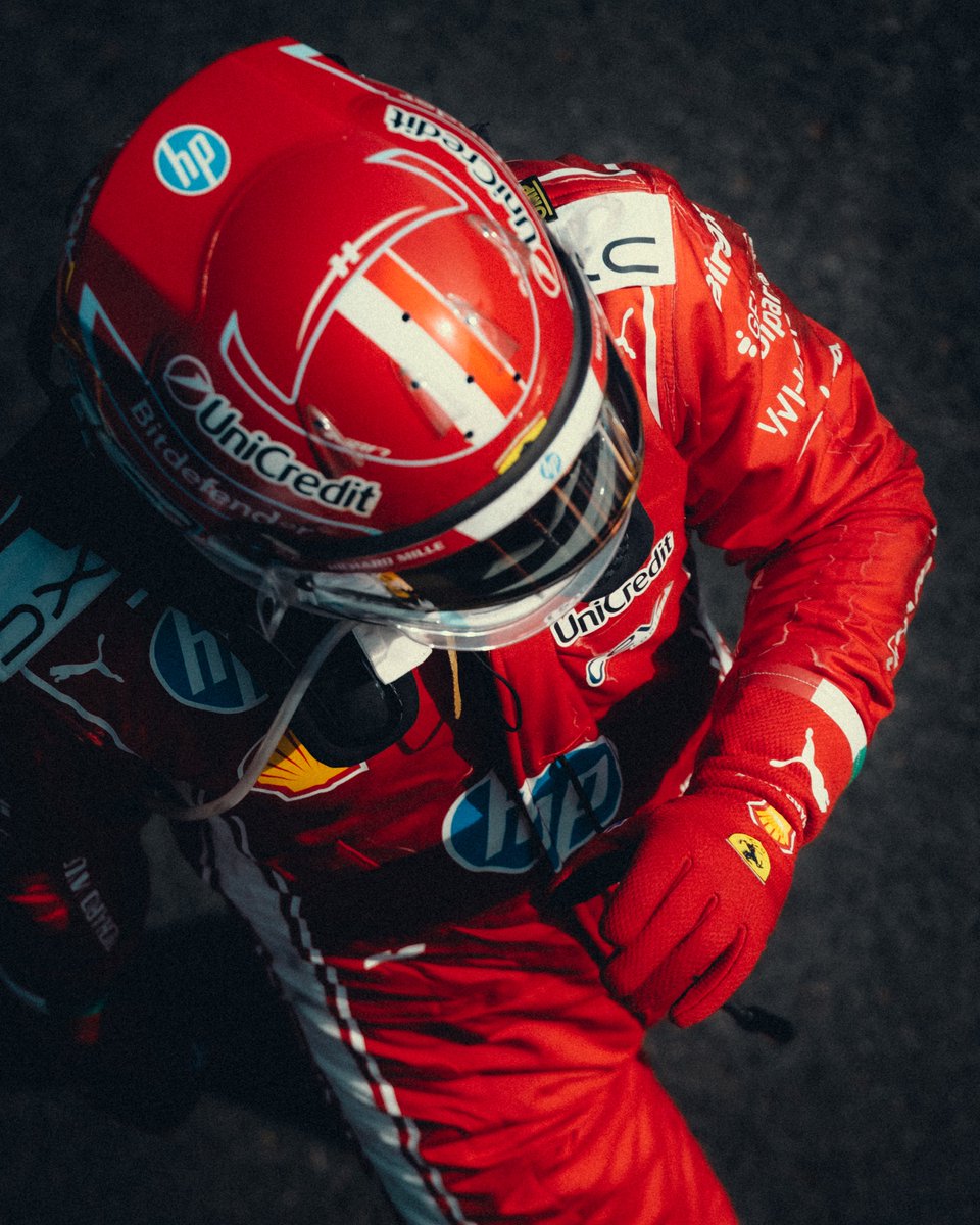 ScuderiaFerrari's tweet photo. Far away or close up? 🤔📸 https://t.co/VVxqlgvUbG