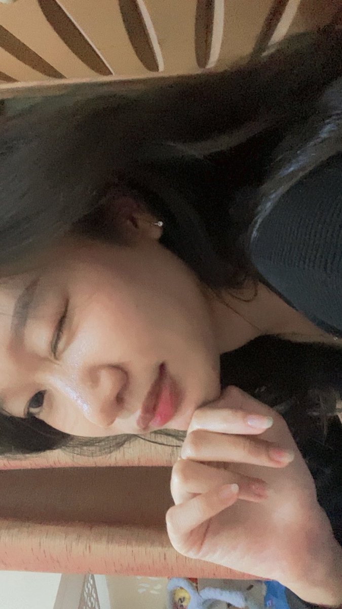 sheislingling_'s tweet photo. se cakep ini selalu kalah dalam percintaan https://t.co/pelYMTAf2M