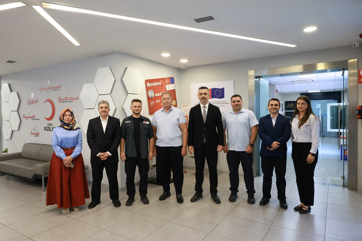 KizilayKurumsal's tweet photo. Uluslararası İşler ve Göç Hizmetleri Genel Müdürümüz Alper Küçük ile Kuzey Makedonya Kızılhaçı Genel Sekreteri Sait Saiti, Kuzey Makedonya’da uygulanacak Yaşlı Bireylere Yönelik Evde Bakım Projesi’nin iş birliği protokolünü imzaladı. https://t.co/4ljFhIxrGV