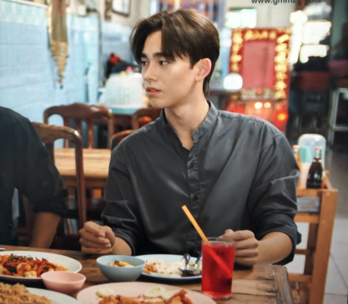 janjira_2542199's tweet photo. จบแล้วสินะ  คิดถึงออกัส🥹❤️
#WhenOrangesFallFinalEP  #justinmmoir https://t.co/CSwQYqaTBu